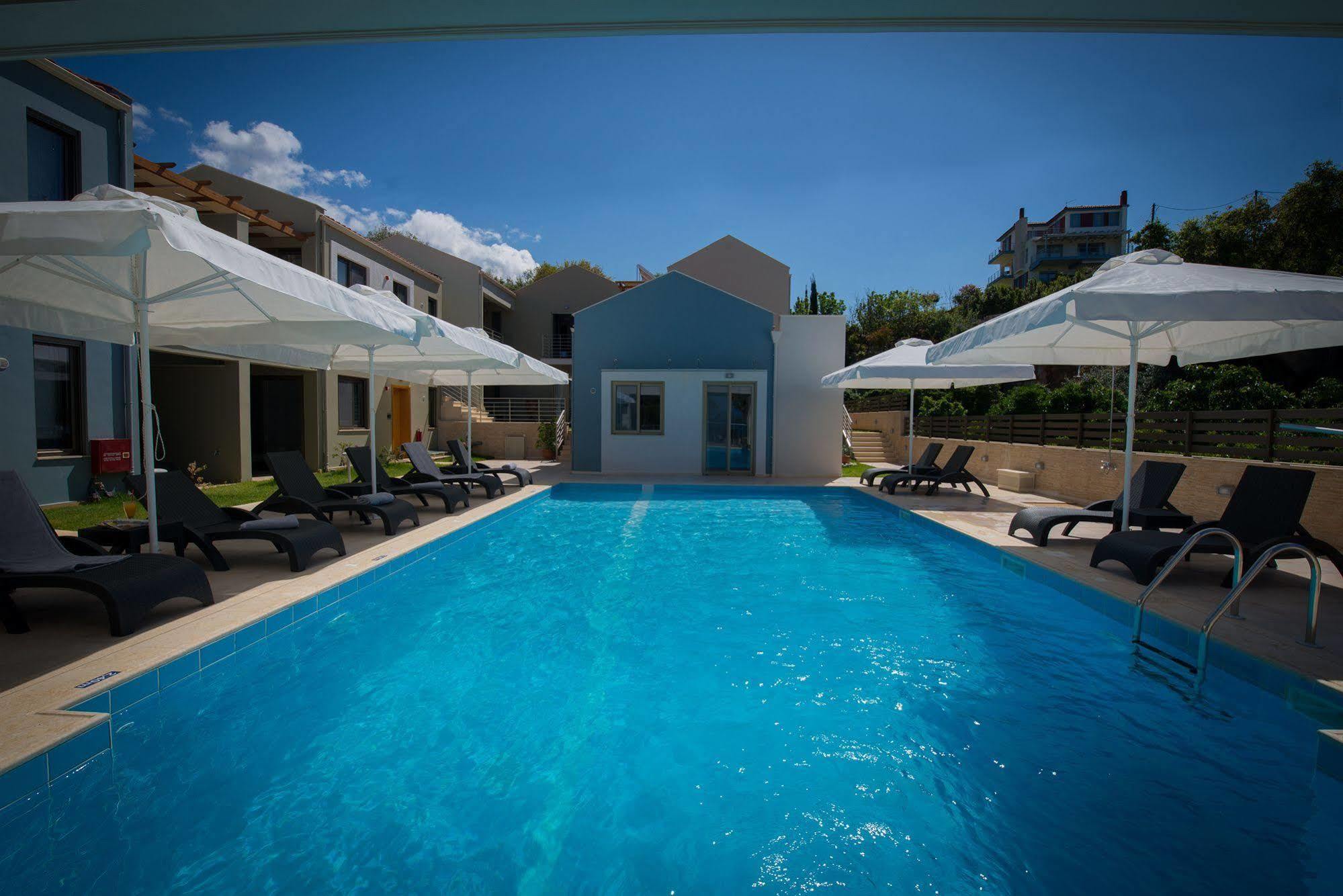 Mantinia Bay Hotel カラマタ エクステリア 写真